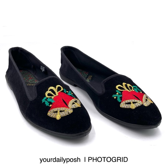 Vintage Shoes Vintage Black Velvet Embroidered Christmas Bells